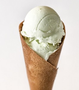 Healthy(er) Mint Chocolate Ice Cream